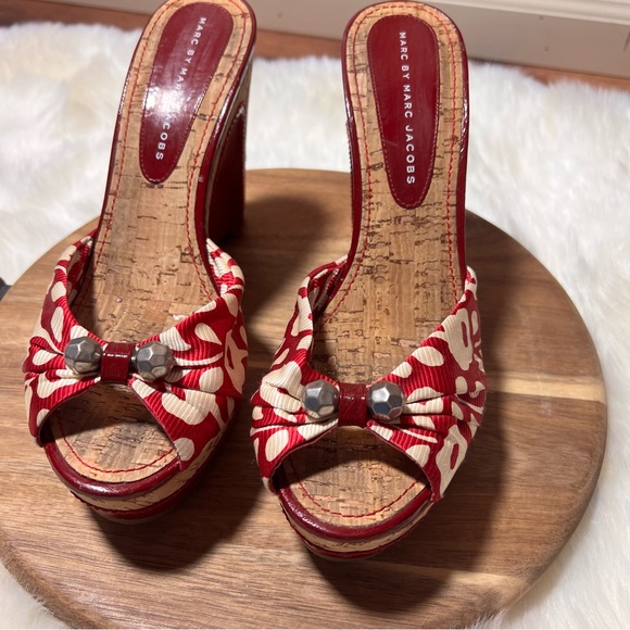 Marc by Marc Jacobs Red Floral Fabric Leather Cork Wedge Slide Sandals Size 39 - Picture 6 of 10